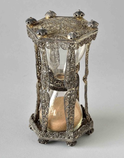 Sanduhr aus venezianischem Silber (Foto: Delalande, Paris)
