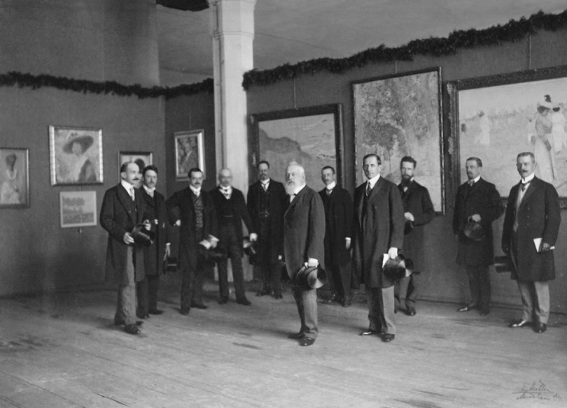 Der Prinzregent besucht eine Schau des deutschen Künstlerverbandes, 1910 (Foto:ullstein-bil - Süddeeutsche Zeitung Photo/Scherl)