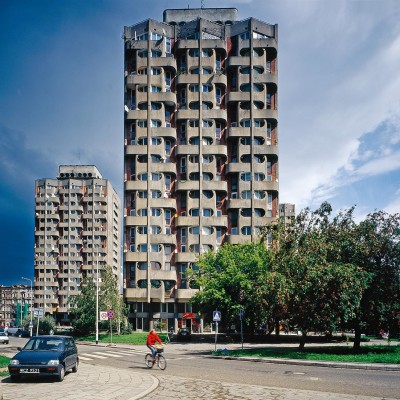 Der Grunwaldzki-Platz in Wrocław mit einem Gebäude von 1968–1978 der Architektin Jadwiga Grabowska-Hawrylak, Foto: Nicolas Grospierre