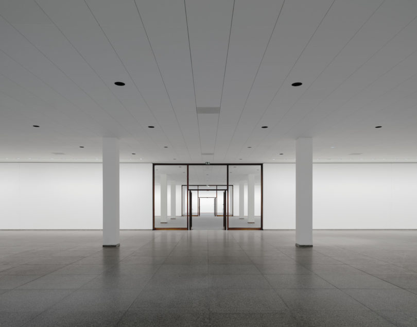 Treppenhalle Untergeschoss Neue Nationalgalerie in Berlin