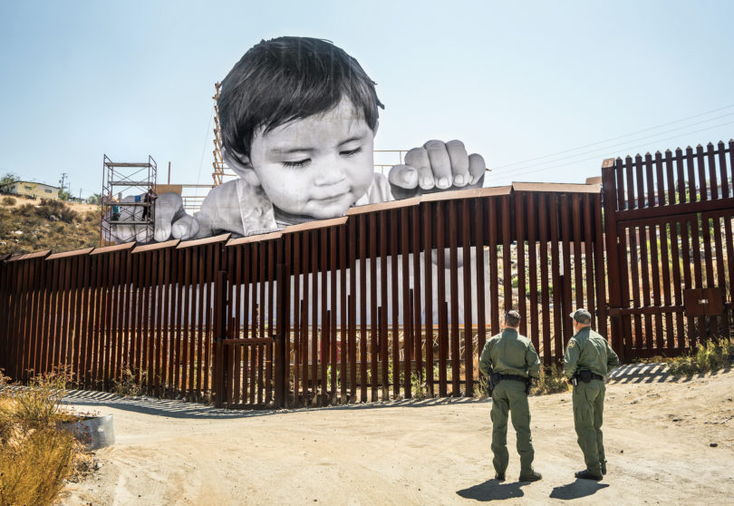 JR Giants, Kikito and the Border Patrol Mexiko USA