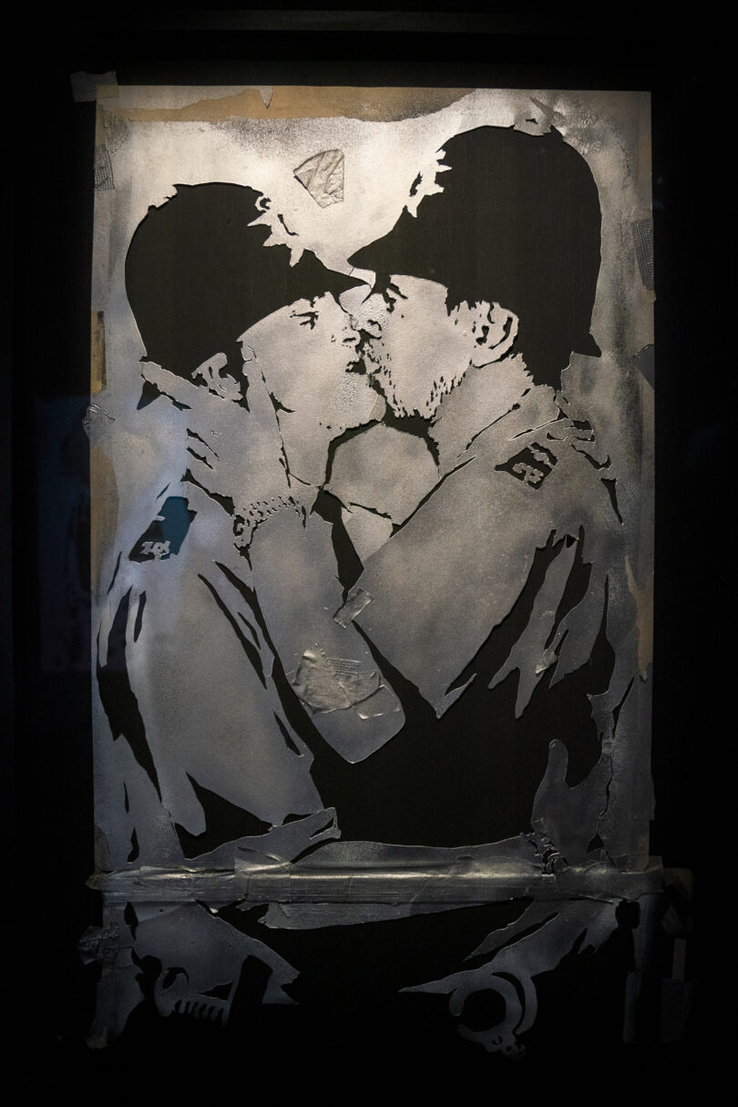 Banksy Glasgow Polizisten Kuss