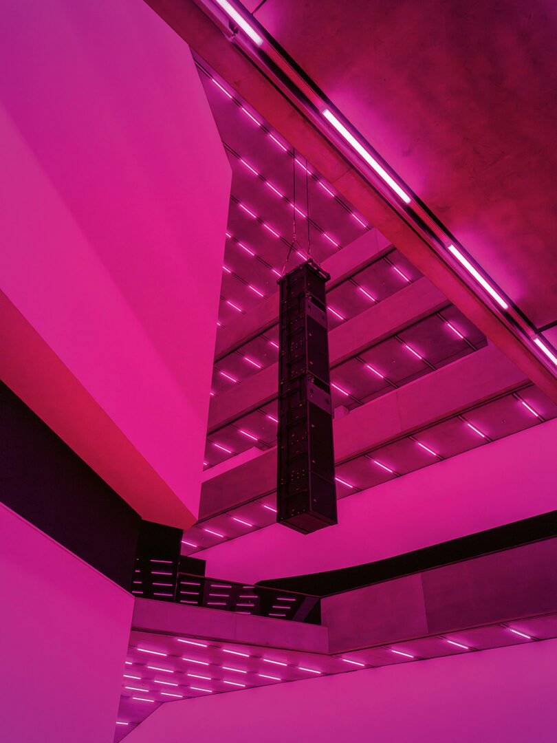 Steve McQueens Werk „Bass“ im Basler Schaulager spielt auf die berüchtigte „Middle Passage“ der Sklavenschiffe an.