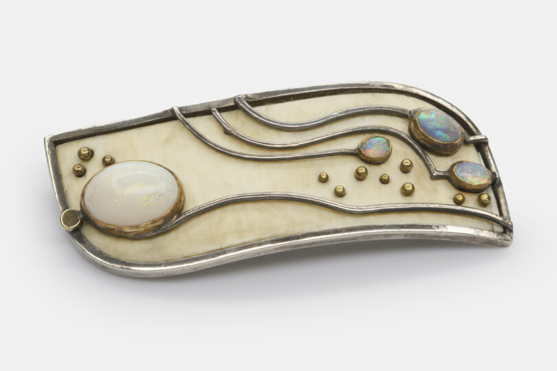 Elisabeth Treskow, Brosche, um 1925, Silber, Gold, Elfenbein, Opale