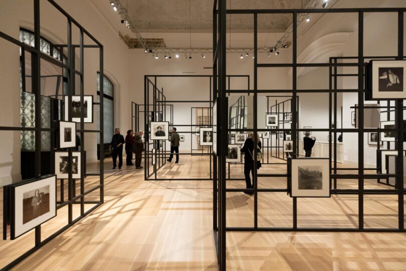 Diane Arbus: Konstellationen, Installationsansicht, Gropius Bau, 2025