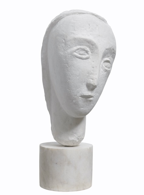 Um 1908 schuf Constantin Brancusi den „Tête de femme“. In seiner Berliner Schau wird die Skulptur, die so archaisch-kraftvoll wirkt wie ein uraltes Idol, ein Hingucker sein.