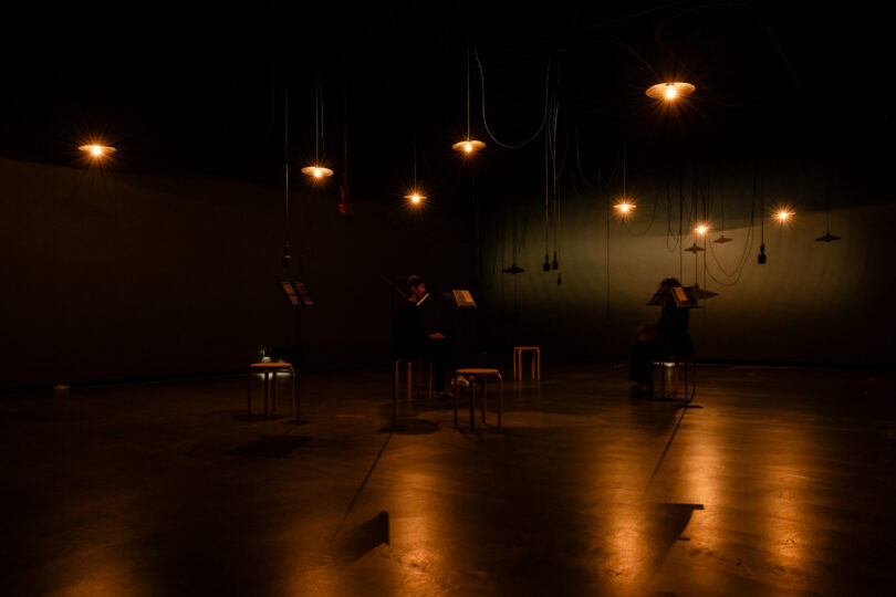 Werk „Listening Air“ von Shilpa Gupta