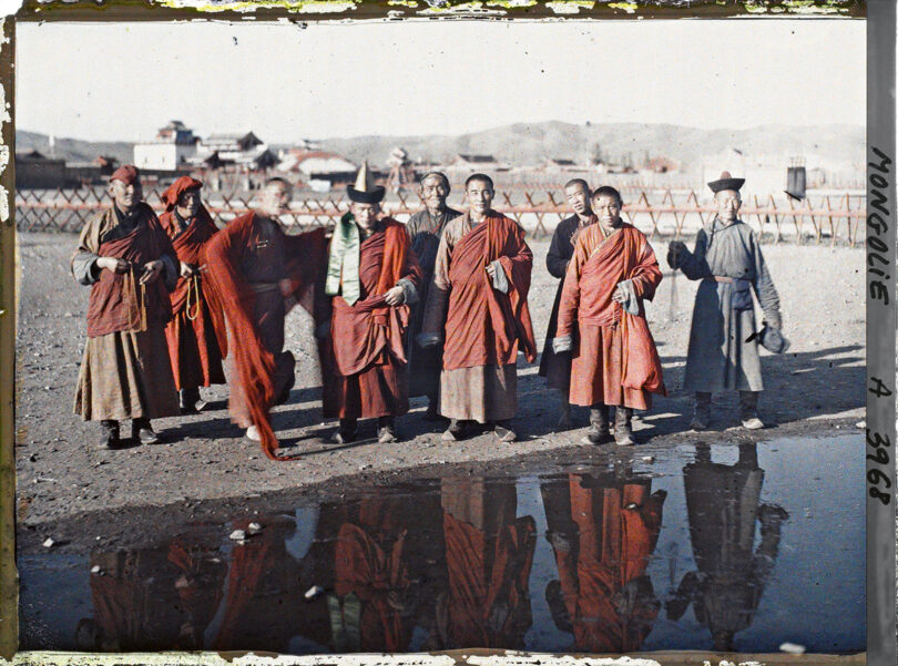Foto von 1913 zeigt Mönche und Beamte in Urga, der heutigen Hauptstadt Ulaanbaatar