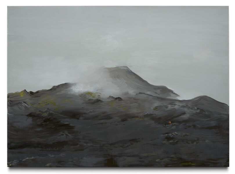 Auf dem Bild von Ragnar Kjartansson ist eine düstere Landschaft mit Nebel auf Island zu sehen