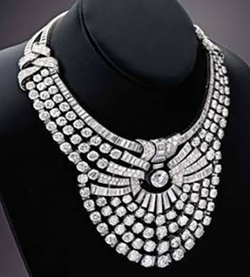 Juwelen des Pariser Luxusjuweliers Van Cleef & Arpels