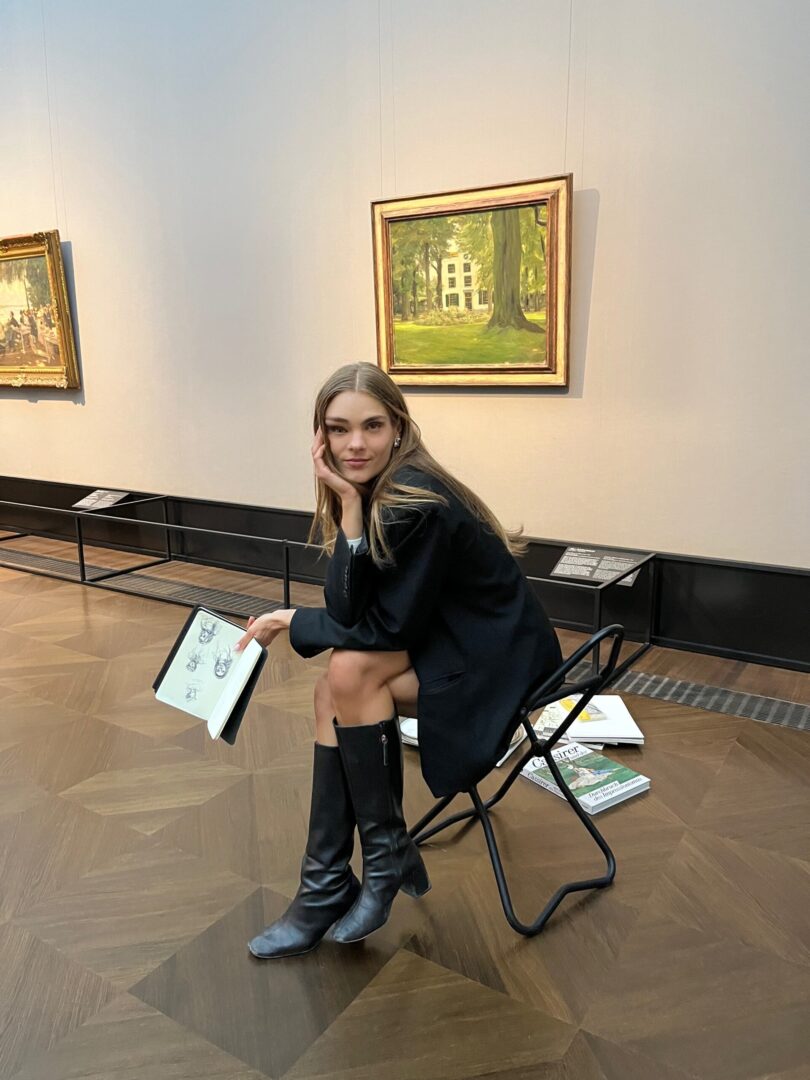 Jette Lübbehüsen in der Alten Nationalgalerie